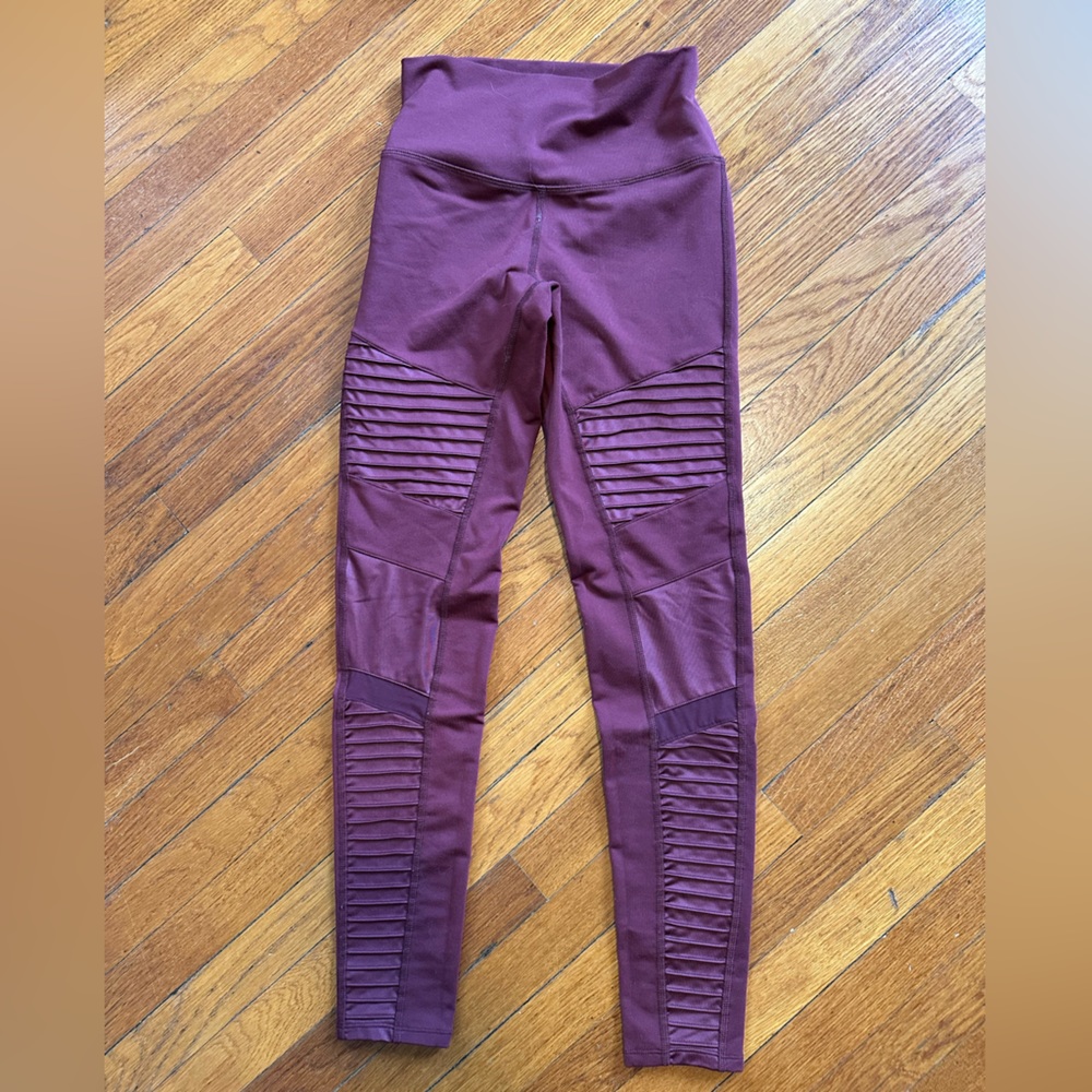 Alo Yoga Moto Leggings